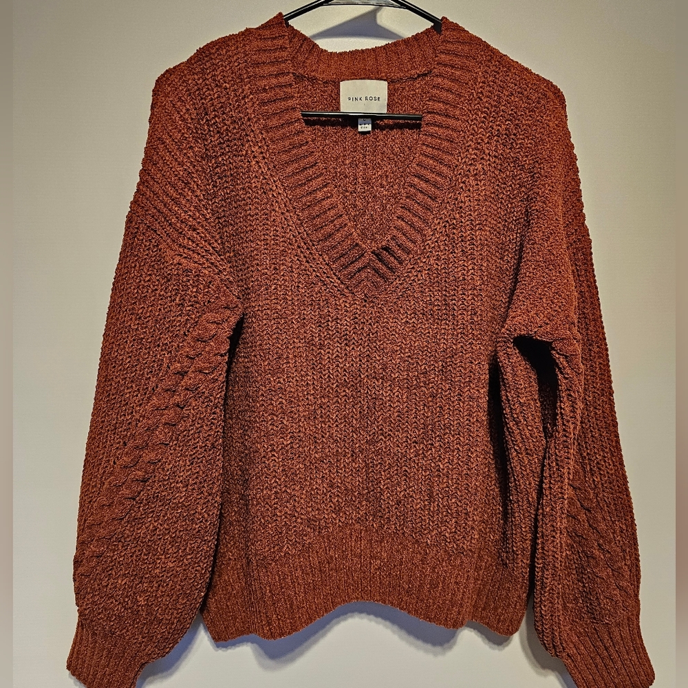 PINK ROSE Cropped Sweater - Picture 2 of 4